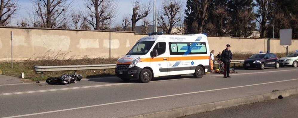 Incidente a Sovico sulla Sp 6 tra auto e moto: ferito un ragazzo di 16 anni