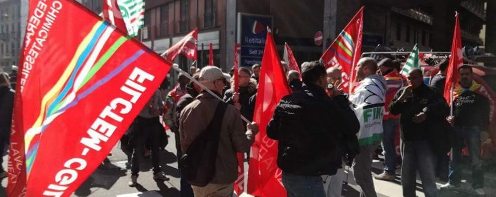 Roncello, la crisi K-Flex: presidio davanti a Assolombarda martedì 14 marzo