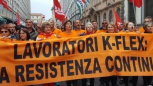 I lavoratori della K-Flex di Roncello alla manifestazione del 25 aprile a Milano