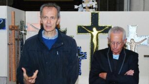La mostra delle croci: Don Tiziano e Dario Meani