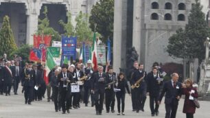 MONZA 25 aprile: l’arrivo al cimitero