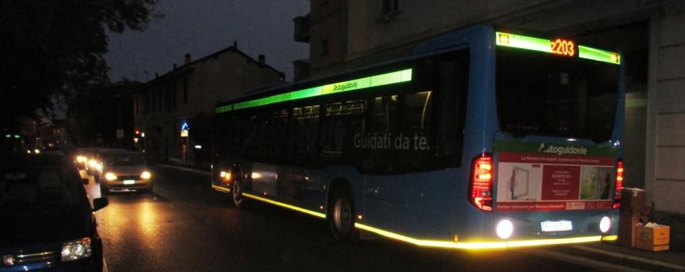 L’autobus coinvolto nell’incidente a Monza