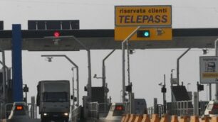 Il casello dell'autostrada A4 a Trezzo sull'Adda