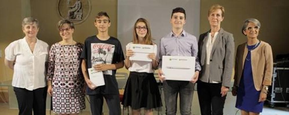 Premio Acsm Agam sulle idee sostenibili: il concorso era rivolto alle scuole medie