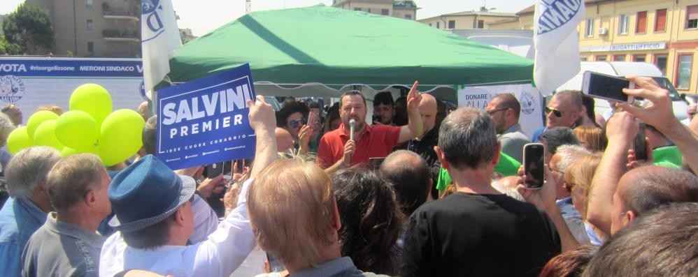 Lissone, Matteo Salvini al mercato per sostenere la candidatura di Fabio Meroni