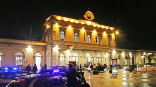 Le forze dell’ordine alla stazione