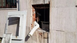Il bancomat della Bpm di via Casati ad Arcore
