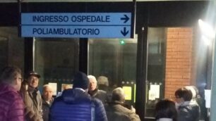 CARATE coda al poliambulatorio ospedale via leopardi