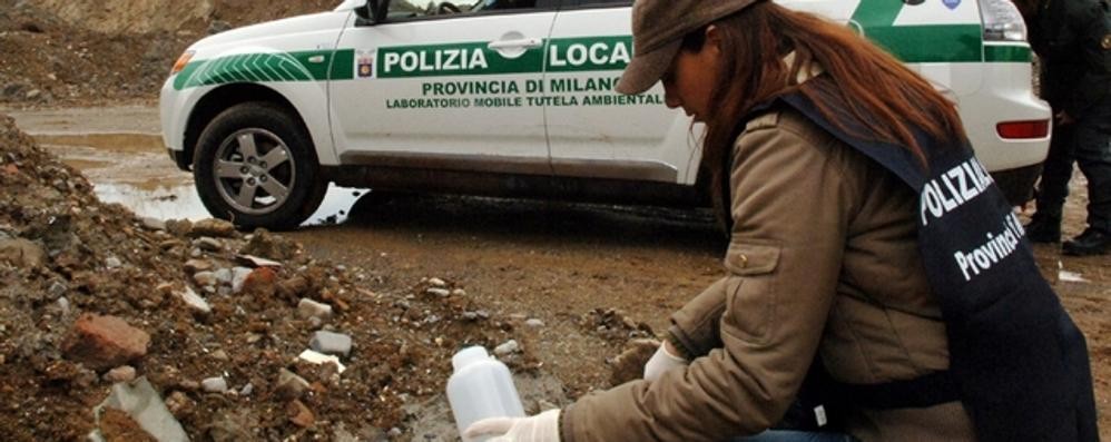 I controlli della polizia provinciale nella cava di via Molinara di Desio qualche anno or sono.
