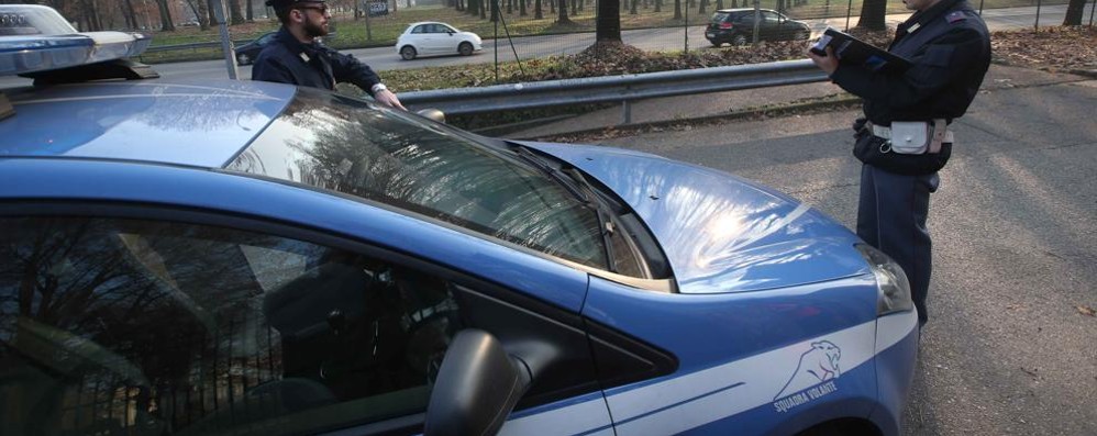 Una Volante della polizia di Monza