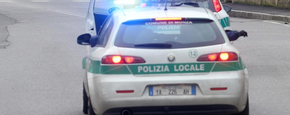 Monza: passante paga una maglietta rubata ed evita alla ladra una denuncia