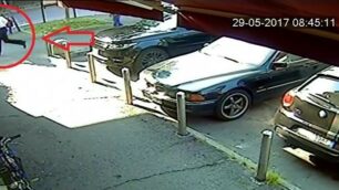 Monza, il 48enne che torna sul luogo dell’incidente
