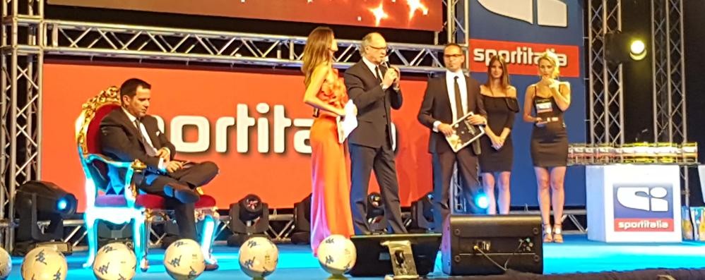 Alcune immagini della serata: Paulo Roberto Falcao sul palco degli Sportitalia Awards