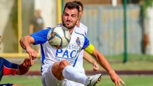 Seregno calcio il capitano Andrea Gritti in azione