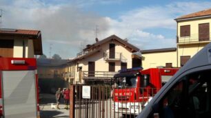 I mezzi dei vigili del fuoco arrivati sul posto