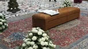 Il feretro in Duomo a Milano