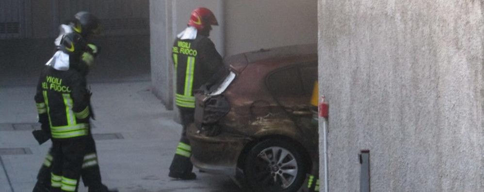 Seregno: incendio auto in box lunedì 28 agosto