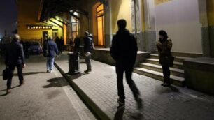 L’ingresso secondario della stazione di Monza, da piazza Castello