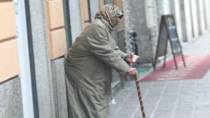 Una mendicante a Monza