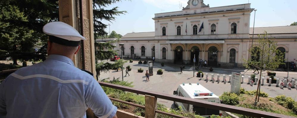 Monza Polizia locale stazione Fs