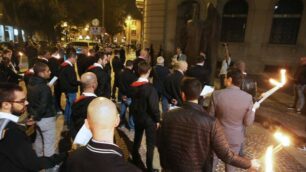 Monza, Forza nuova Monza: preghiera davanti alla statua di San Michele