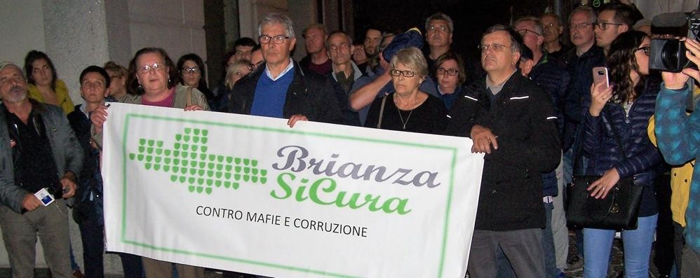 Seregno - La manifestazione in piazza Libertà