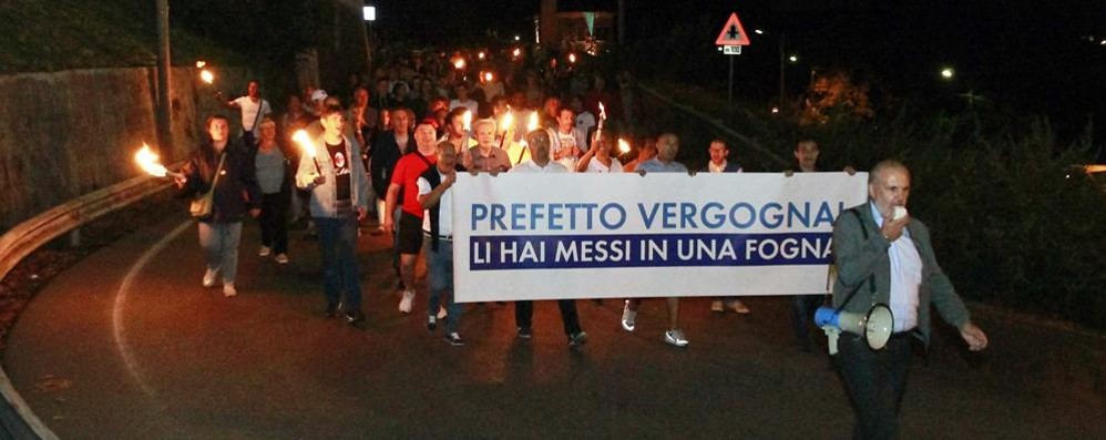 ALBIATE:CORTEO DI PROTESTA, DURANTE LA MANIFESTAZIONE