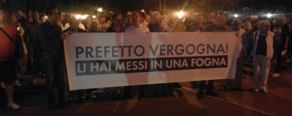 Il corteo di Albiate contro la prefettura