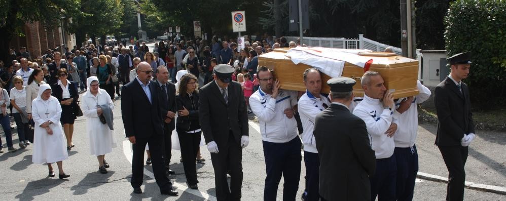 veduggio - funerale don naborre nava