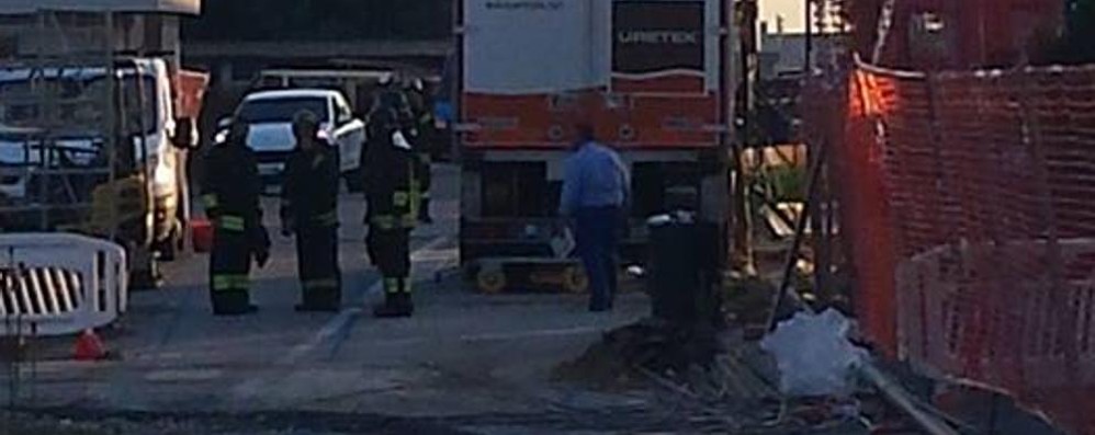 Bernareggio, l'intervento dei vigili del fuoco e dei soccorsi in via Dante nella giornata di lunedì