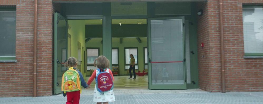 L’ingresso della scuola Modigliani di Monza