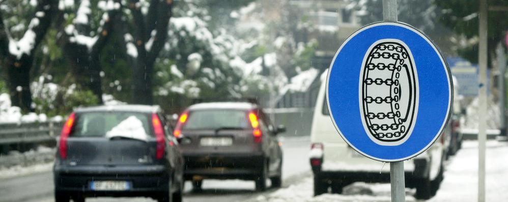 Scattano gli obblighi per rischio neve sulle strade Anas