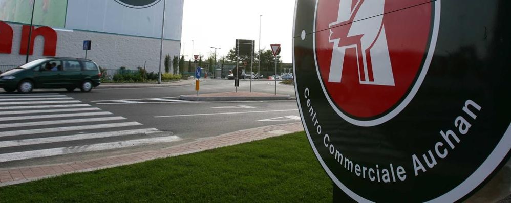 Il centro commerciale Auchan di Monza