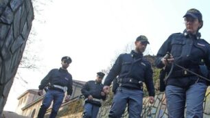 Monza, perquisizione in un centro di accoglienza per migranti: trovati 6 irregolari