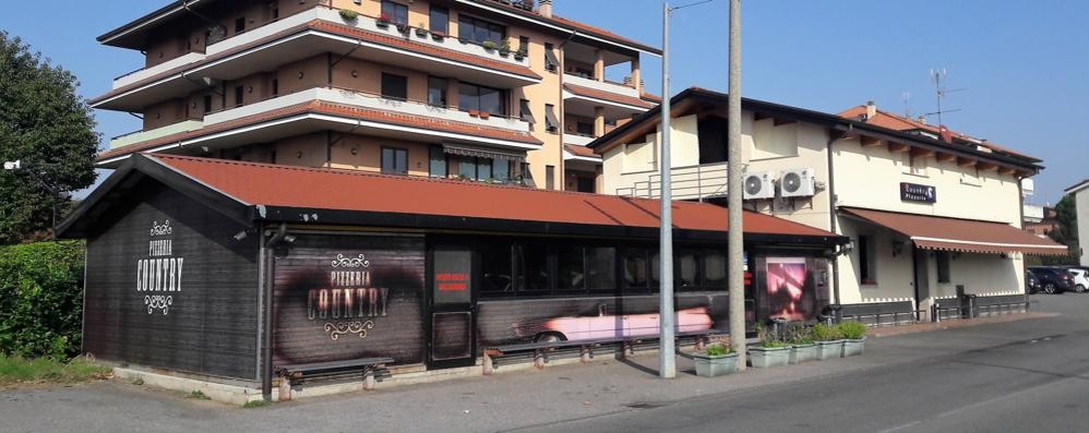 Seregno - La sede della pizzeria Country di via Colzani