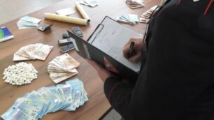 MEDA - CARABINIERI, DROGA, SOLDI