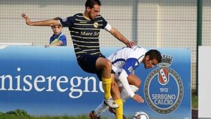 Seregno - Gabriele Piantoni in azione (foto dalla pagina di Facebook del Seregno)