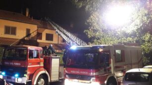 Carate incendio canna fumaria Costa Lambro