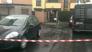 I carabinieri in via Mascagni a Cogliate