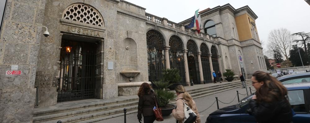 L’ingresso del tribunale di Monza