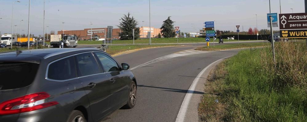 Monza la rotatoria di viale Libertà