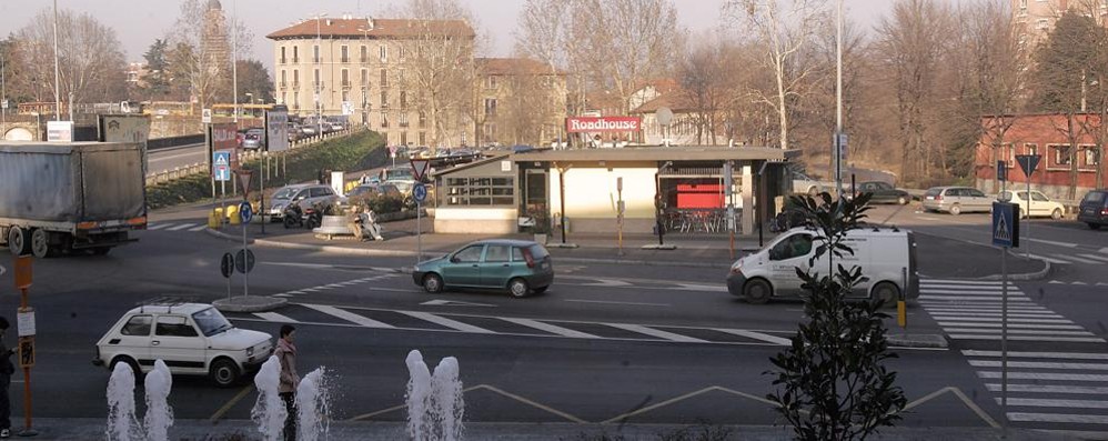 Monza, i due uomini sono scappati attraverso piazza Castello - foto d’archivio