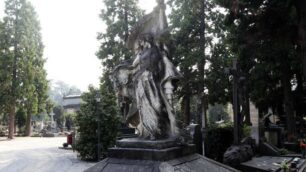 Monza Cimitero Monumento combattenti