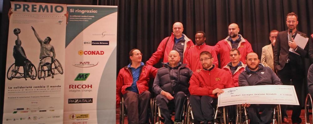Giussano Premi -Costruiamo il futuro Monza Brianza- Associazione Basket Seregno sezione disabili Seregno: la premiazione del 2016
