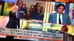 Maurizio Belpietro con gli ospiti Moretti, Grasso e Conte nella trasmissione di Rete 4