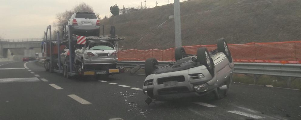 Milano Meda bisarca perde auto Lentate sul Seveso