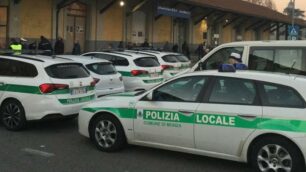 Monza, operazione in stazione della polizia locale