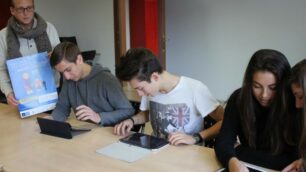Un gruppo di studenti del Bassi - foto di archivio