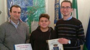 Brugherio: Gabriele, 12 anni, premiato dal sindaco Marco Troiano per aver salvato la vita a una persona