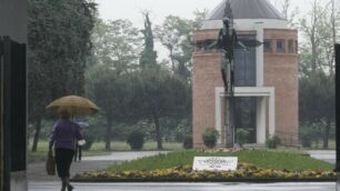 4I3V8495 BRUGHERIO CIMITERO